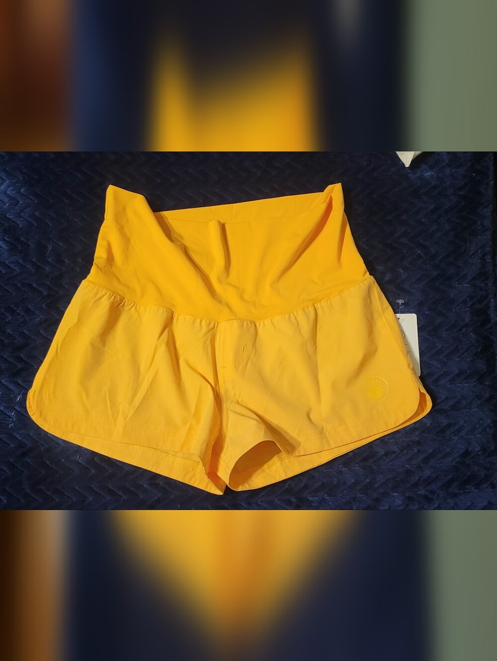 Women's Body Glove Yellow High-Waist Active Shorts, Size Med, NWT